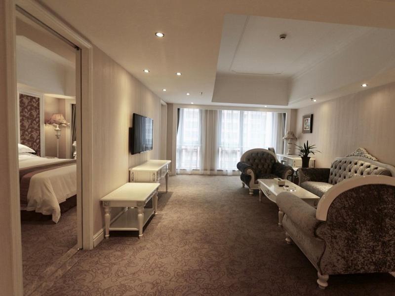 Vienna International Hotel Jieyang People'S Avenue Buitenkant foto