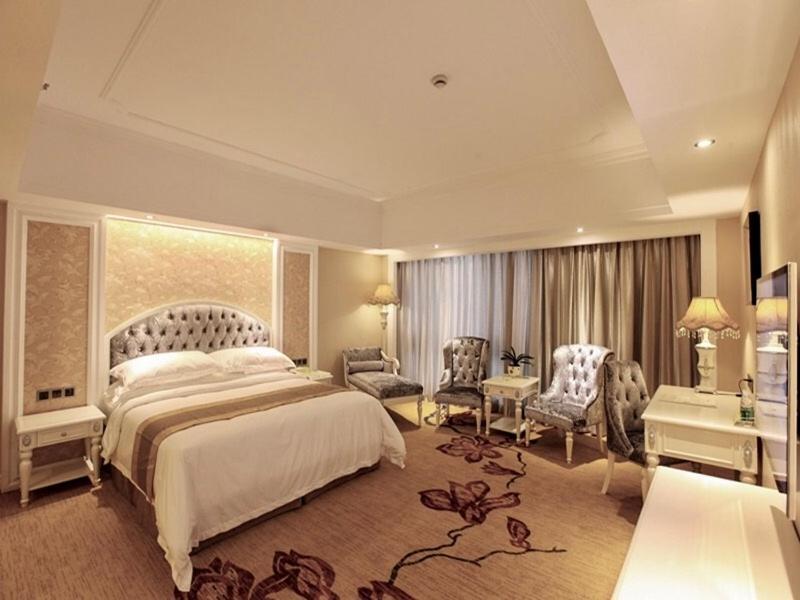 Vienna International Hotel Jieyang People'S Avenue Buitenkant foto